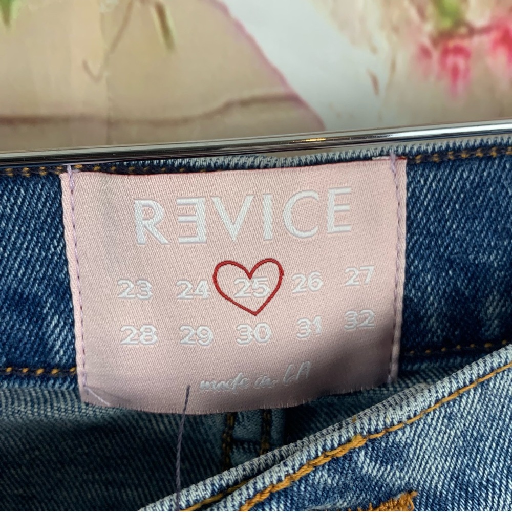 NEW REVICE Distressed Blue Jeans - Picture 9 of 9